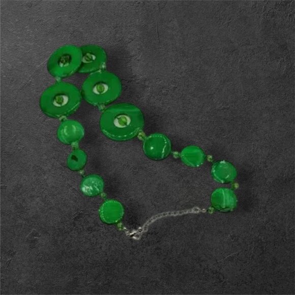 Vintage Emerald Green Glass & Aurora Borealis Statement Necklace - Picture 4 of 8